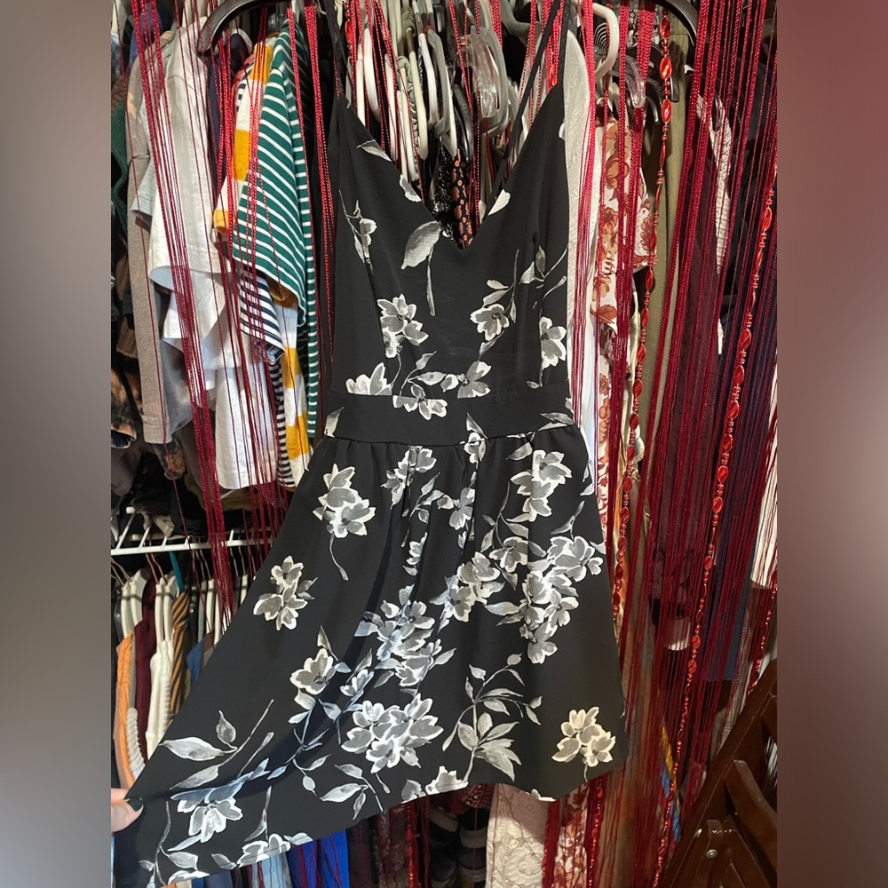 Boutique Floral Flowy Tankdress